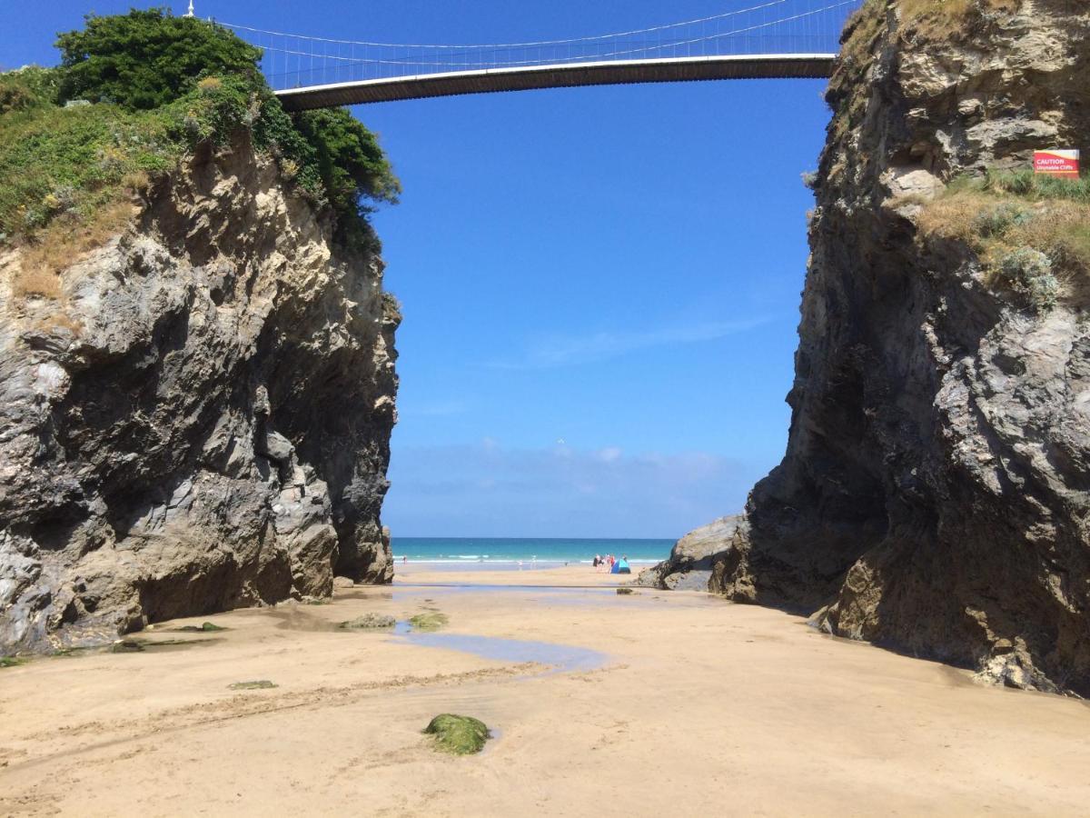 Palace Surf Lodge New Quay Esterno foto