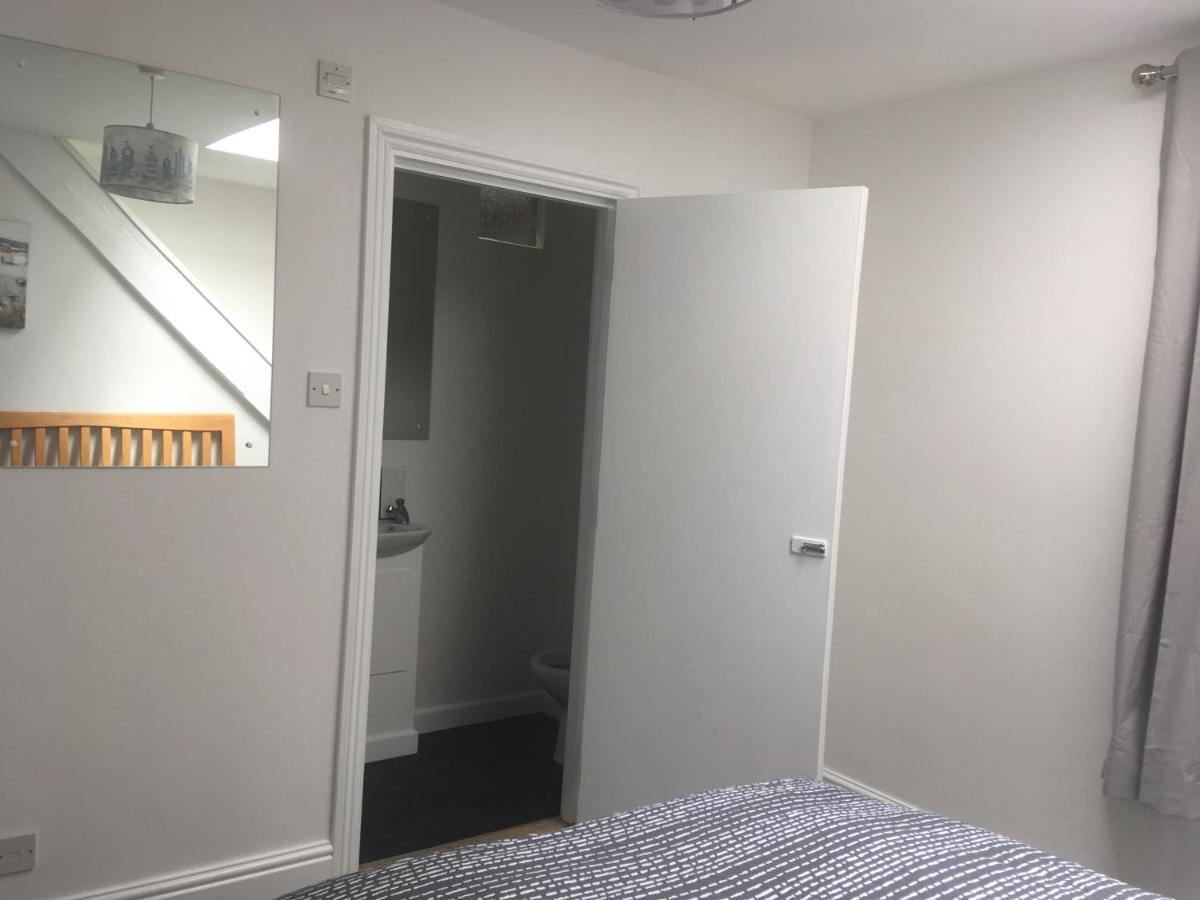 Palace Surf Lodge New Quay Esterno foto